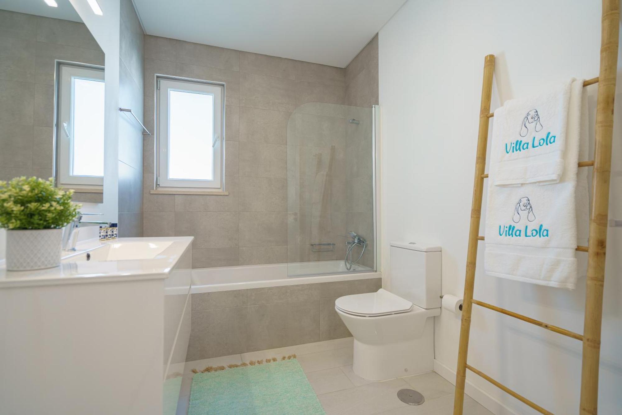 Villa Lola Santa Barbara  ภายนอก รูปภาพ